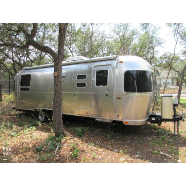 Used 2018 Airstream Travel Trailer RV Flying Cloud 25RB Twin