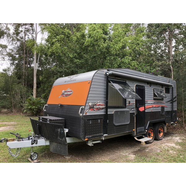 Noosa JB Family Van