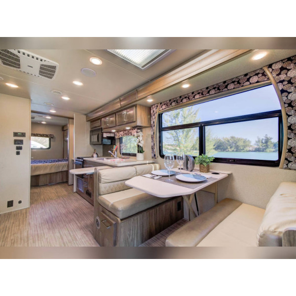 2018 Jayco Class C RV 