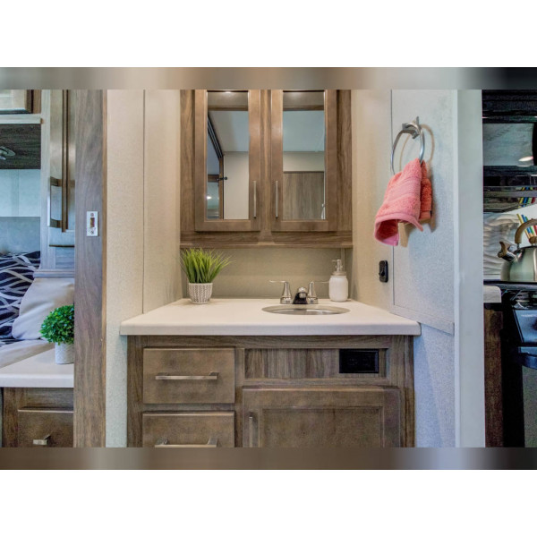 2018 Jayco Class C RV 