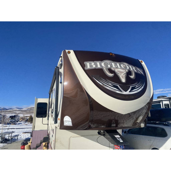 (Caravan) Used 2015 Heartland Fifth Wheel RV BIGHORN 3010RE 