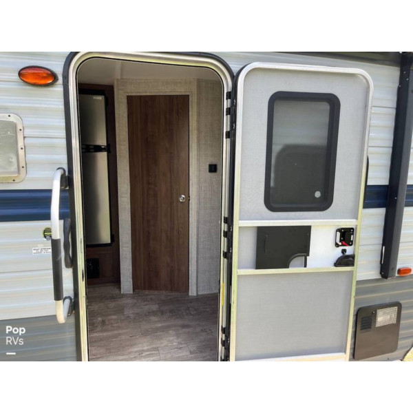(Caravan) Used 2020 Gulf Stream Travel Trailer Toy Hauler RV Innsbruck GSX 17TH