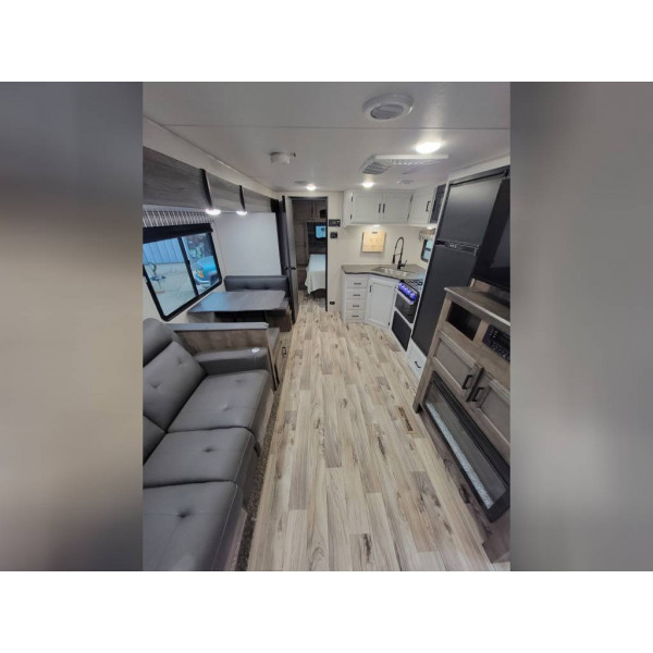 (Caravan ) Used 2021 Venture Rv Travel Trailer RV STRATUS 281VBH