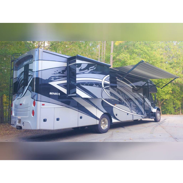 Used 2022 Jayco Class C RV SENECA 37K
