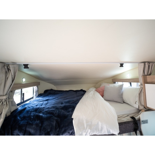 Winnebago 2020 6 Berth