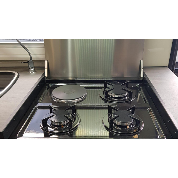 (Caravan) NEW 2022 JB Caravans Dreamline LUX 18' FAMILY
